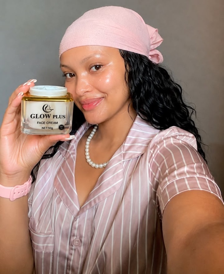 Happy Original Plus customer holding Glow Plus Face Cream
